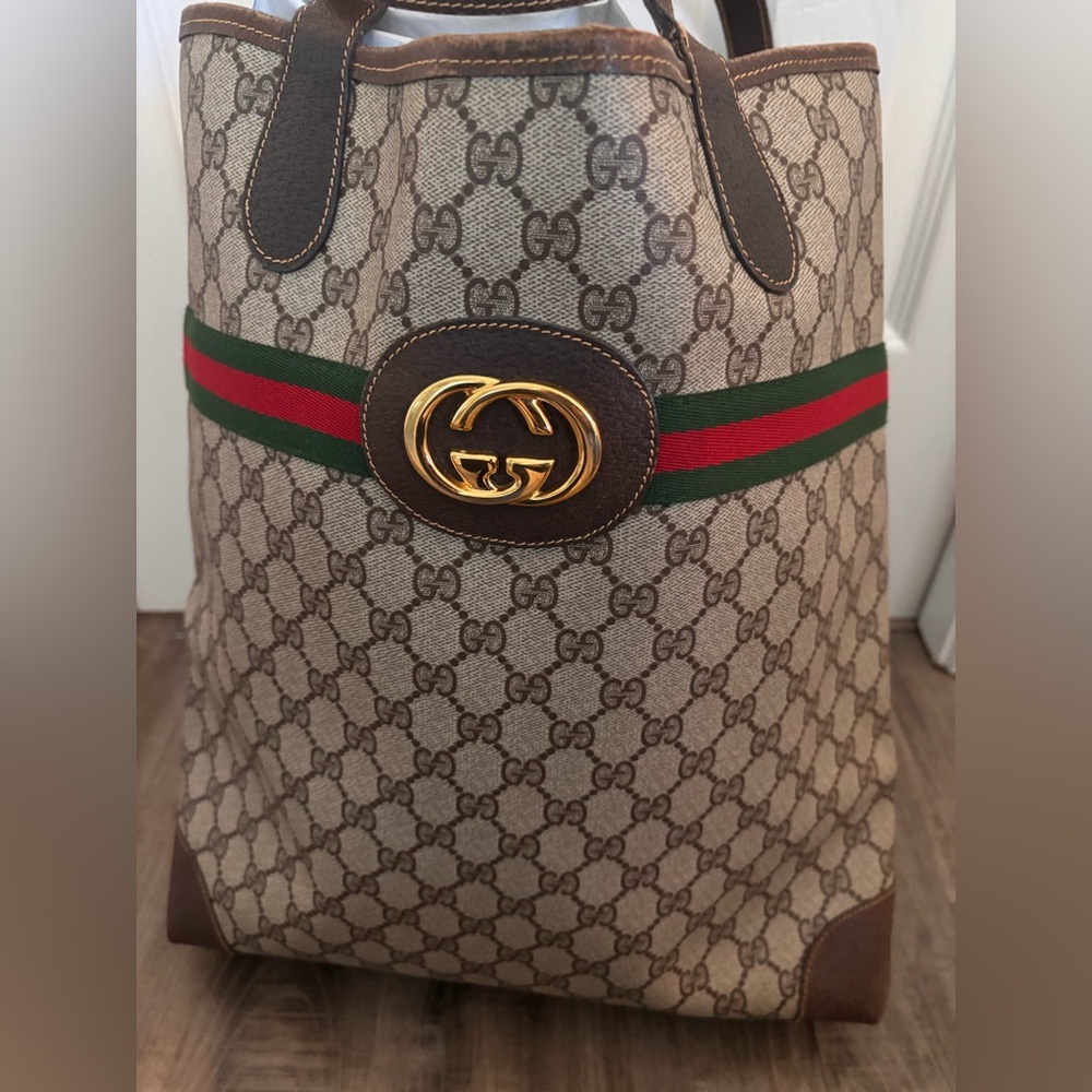 Gucci GG Supreme Tote Vintage